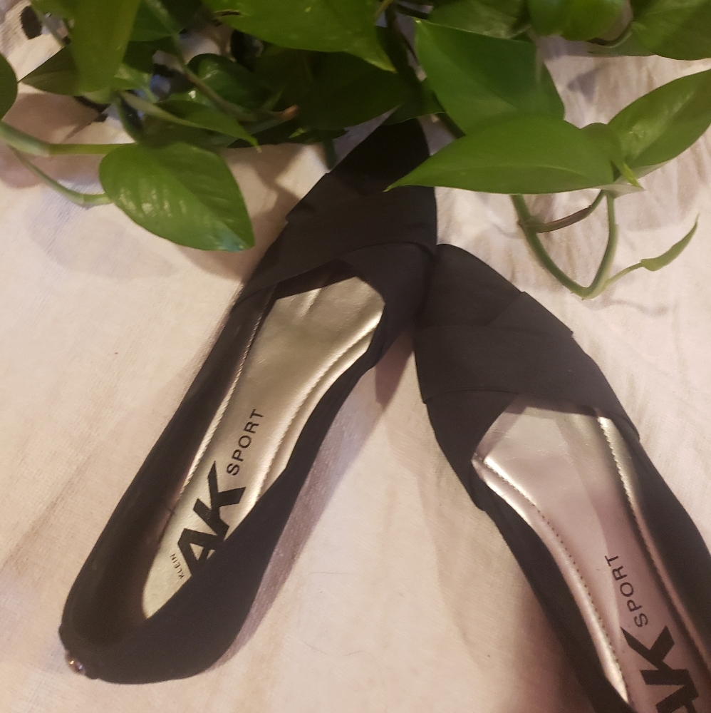 👟Anne Klein Sport flats